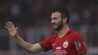 Motta datang ke Indonesia saat usianya telah 35 tahun dan berlabuh di Persija Jakarta. Pemain yang berposisi sebagai bek sayap ini masih memiliki akurasi passing kelas Eropa terbukti ia langsung mengantarkan Persija menjadi juara Piala Menpora. Rifkianto Nugroho/Detikcom  