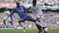 Carlton Cole merupakan jebolan Chelsea meski begitu ia justru banyak bermain untuk West Ham United dengan 293 penampilan dan 67 gol dan 33 assis. Selain dua club itu Carlton Cole juga bermain untuk club Inggris lainnya seperti Aston Villa, Charlton Athletic dan Wolverhampton Wanderers. Photo by Clive Rose/Getty Images  