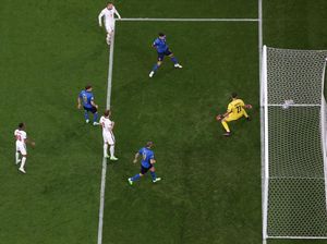 Gol Cepat Luke Shaw Tak Cukup Runtuhkan Mental Italia Gol Cepat Luke Shaw Tak Cukup Runtuhkan Mental Italia