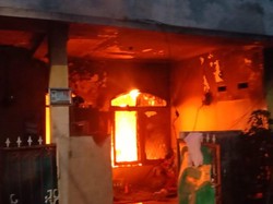 Video 4 Kontrakan dan 8 Kamar Kos di Pinang Ranti Jaktim Terbakar