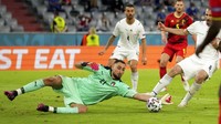 Di usianya yang masih 22 tahun, Donnarumma masih memiliki karir yang Panjang di dunia sepakbola. (AP Photo/Matthias Schrader, Pool)  
