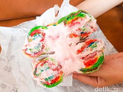 Mad Bagel: Roti Bagel Kekinian dengan Isi Krim Stroberi dan Smoked Beef