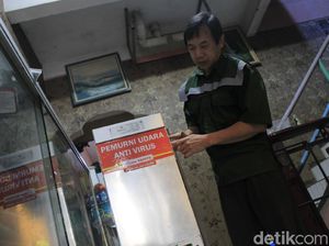 Keren! Pria Bandung Ciptakan Baju Vitamin D- Alat Pemurni Udara Anti Corona