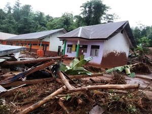 Ratusan Rumah di Konawe Utara Rusak Dihantam Banjir Bandang