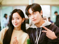 40 Teka-teki Cinta yang Buat Pasangan Baper