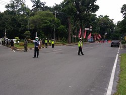 Suasana Pengalihan Arus Lalin Saat PPKM Darurat di Medan