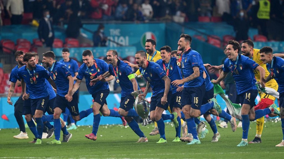 Timnas Italia juara Euro 2020 usai mengalahkan Inggris di final lewat adu penalti (Foto: Getty Images/Paul Ellis - Pool)
