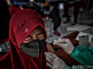 Vaksinasi Massal di Ibu Kota Sasar Anak Usia 12-17 Tahun