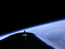 Lihat Bumi dari Antariksa, Richard Branson: Pengalaman Magis! Lihat Bumi dari Antariksa, Richard Branson: Pengalaman Magis!