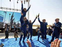 Wisata Antariksa Dikritik, Richard Branson: Kurang Pendidikan