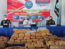 BNN Jabar Gagalkan Penyelundupan Ganja 200 Kg Via Truk