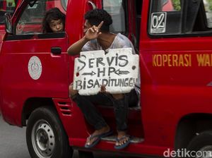 Sederet Keluhan Tukang Service HP yang Sampai Nekat Turun ke Jalan