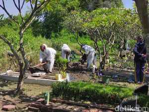 Salah Kubur Jenazah Pasien COVID-19 Terjadi di Sidoarjo Gegara Salah Kirim Salah Kubur Jenazah Pasien COVID-19 Terjadi di Sidoarjo Gegara Salah Kirim