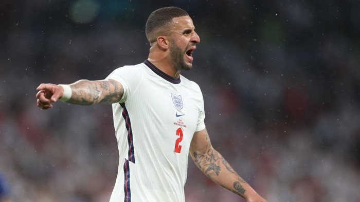 Kyle Walker LONDON, ENGLAND - JULY 11: Kyle Walker of England reacts during the UEFA Euro 2020 Championship Final between Italy and England at Wembley Stadium on July 11, 2021 in London, England. (Photo by Carl Recine - Pool/Getty Images)