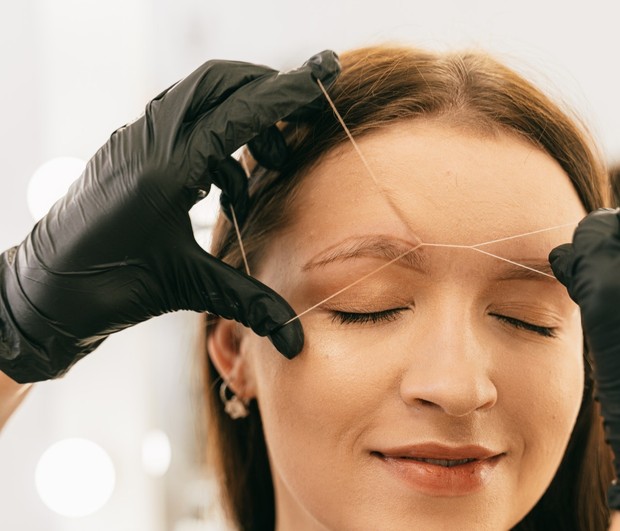 Ingin Lakukan Threading Alis? Ketahui Dulu 7 Fakta Berikut Ini