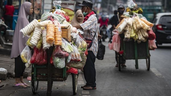 Pedagang Keluhkan Penurunan Omzet Selama PPKM Darurat