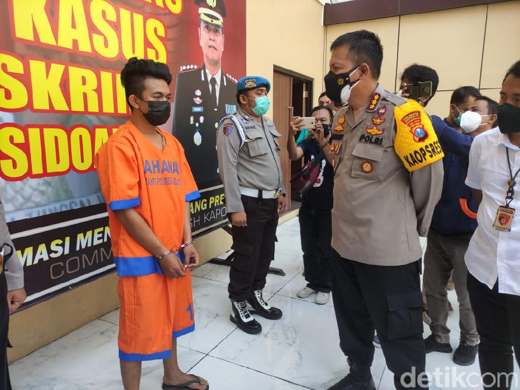 Pria yang Viral Pukuli Balita di Sidoarjo Ternyata Ayah Sendiri Pria yang Viral Pukuli Balita di Sidoarjo Ternyata Ayah Sendiri