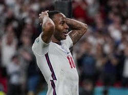 Bukan Tahunnya Raheem Sterling Bukan Tahunnya Raheem Sterling