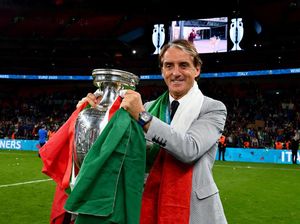 Pelatih Terbaik UEFA: Mancini Bersaing dengan Guardiola dan Tuchel