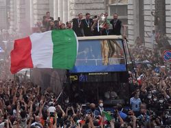 Italia Juara Euro 2020 Bikin Lupa Daratan, Klaster Covid-19 pun Muncul