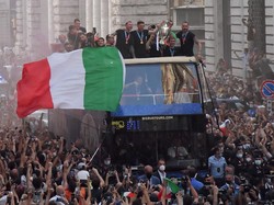 Italia Lakukan Parade Keliling Roma Usai Juara Euro 2020