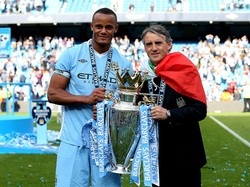 Roberto Mancini, yang berasal dari Italia, meraih satu trofi Premier League di musim 2011/2012. (Foto: Getty Images/Alex Livesey)