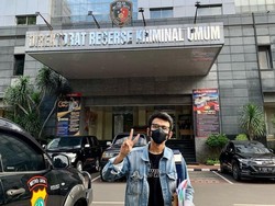 Urusan Unggah Dokumen ke Dunia Maya Bikin Adam Deni Jadi Tersangka