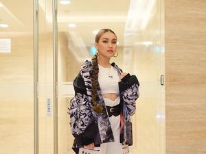 Orang Tua Diadukan ke Polisi oleh KD, Ayu Ting Ting Jadi Pelit Bicara