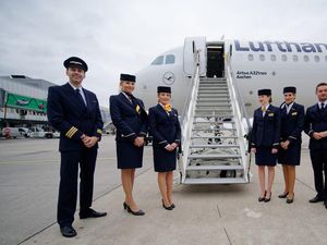 Ganti Sapaan, Maskapai Jerman Lufthansa Tak Lagi Gunakan Tuan dan Nyonya Ganti Sapaan, Maskapai Jerman Lufthansa Tak Lagi Gunakan Tuan dan Nyonya