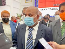 Lukas Enembe Tepis Kabar Deklarasi Capres 2024, Ngaku Dicatut