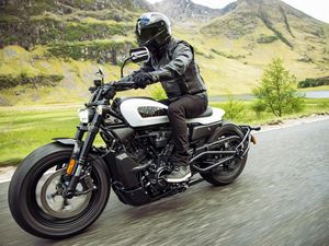 Harley Davidson Sportster S Resmi Dijual di Indonesia, Harga Mulai Rp 600 Jutaan Harley Davidson Sportster S Resmi Dijual di Indonesia, Harga Mulai Rp 600 Jutaan