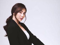 Sedih Banyak yang Terdampak Pandemi, Kartika Chacha Turun Tangan