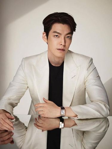 Kim Woo Bin dibebaskan dari wajib militernya (foto: instagram.com/____kimwoobin)