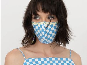 8 Pilihan Masker Kain yang Stylish untuk Dipakai Double Masking 8 Pilihan Masker Kain yang Stylish untuk Dipakai Double Masking