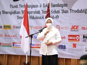 Tinjau Vaksinasi Pekerja Ritel di Bandung, Ini Pesan Menaker