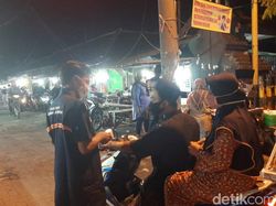 Pedagang di Pasar Kota Pasuruan Bebas Bayar Retribusi hingga September