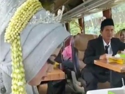 Viral Akad Nikah di Bus Disebut Biar Nggak Dibubarin, Ini Fakta Sebenarnya