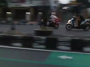 Jatuh Hantam Jalan Berlubang, Joki dan Mekanik Balap Liar di Tangsel Diciduk Jatuh Hantam Jalan Berlubang, Joki dan Mekanik Balap Liar di Tangsel Diciduk