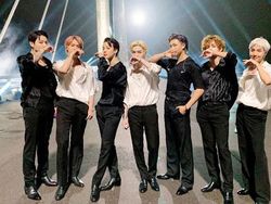 BTS Kaya Raya, Ini Deretan Hadiah Mewah yang Mereka Berikan untuk Ortu