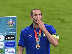 Keceriaan Chiellini Menginspirasi Warga Jerman Keceriaan Chiellini Menginspirasi Warga Jerman
