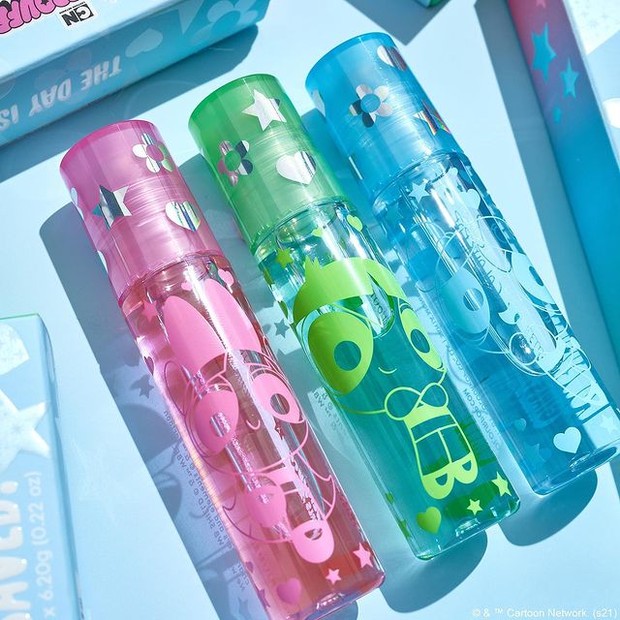 Colourpop The Powerpuff Girls Roller Gloss (instagram.com/colourpopcosmetics) Colourpop The Powerpuff Girls Roller Gloss