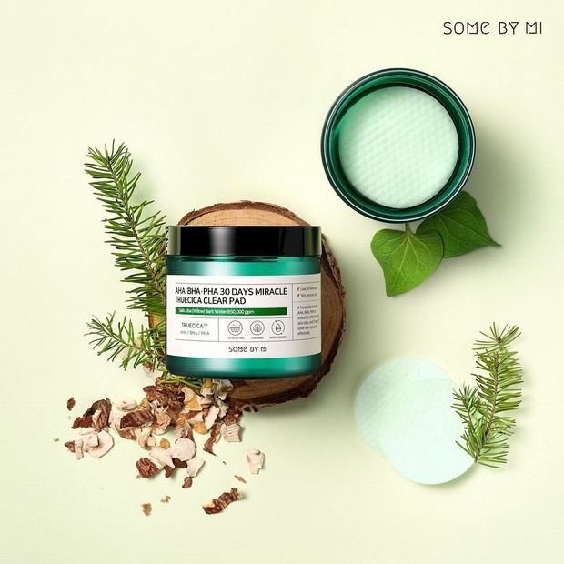 Exfoliating pad untuk angkat sel kulit mati