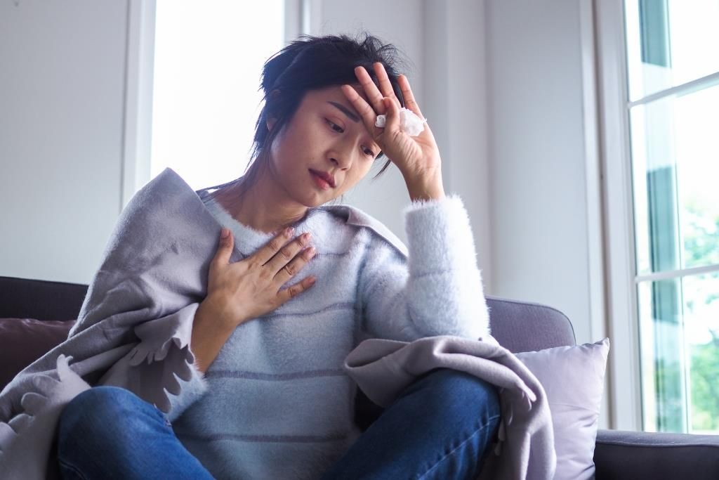 Diabetes juga dapat mengganggu sirkulasi darah dan menyebabkan kulit lebih mudah memar.