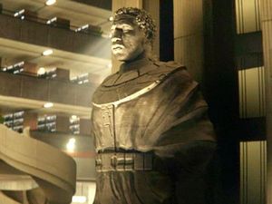 Kang The Conqueror yang Lebih Tsadest dari Thanos Kang The Conqueror yang Lebih Tsadest dari Thanos