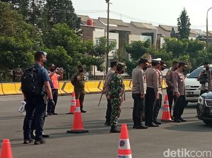 Cek Penyekatan di GT Pasteur, Kapolri Sebut Mobilitas Menurun