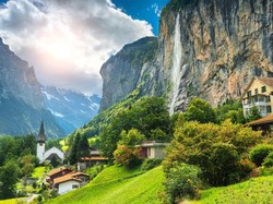 Liburan ke Swiss Makin Mudah, Tak Perlu Bukti Vaksin dan Tes COVID-19