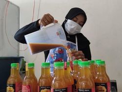 Pengusaha Jamu Saat PPKM Darurat: Susah ke Luar Kota, Tertantang Berinovasi