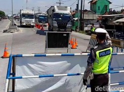H-1 Idul Adha, Puluhan Kendaraan Diputar Balik di Pantura Subang