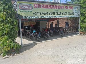 Sluurp! Gurih Bening Soto Sawah Karangboyo Khas Demak yang Murah Enak Sluurp! Gurih Bening Soto Sawah Karangboyo Khas Demak yang Murah Enak