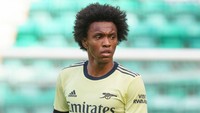 Willian (Chelsea ke Arsenal 2020). Tampil oke dalam laga debut di Arsenal, dengan bikin dua assist dalam kemenangan 3-0 atas Fulham, tapi kemudian tidak optimal. Gabung Corinthians di 2021. Foto: (Getty Images/Steve Welsh)